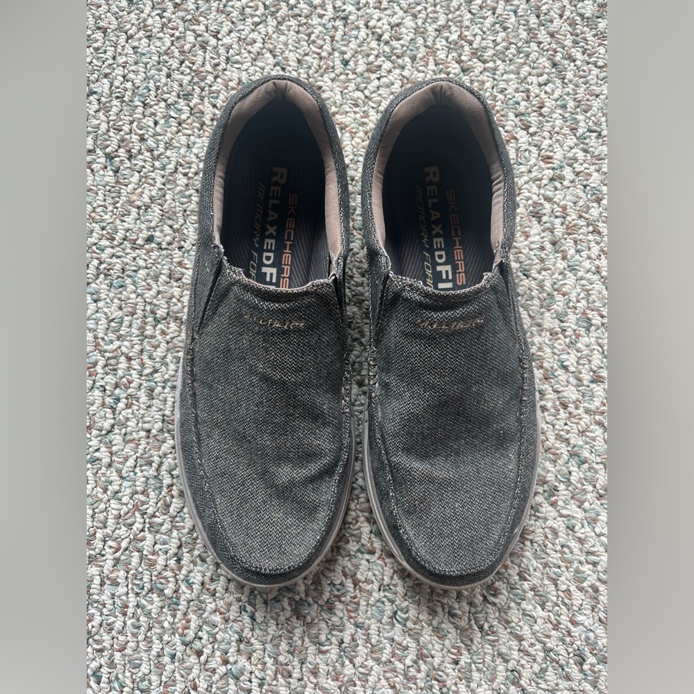 Skechers Relaxed Fit Memory Foam Slip On Shoes Sneaker Size 9 Black Tan Casual